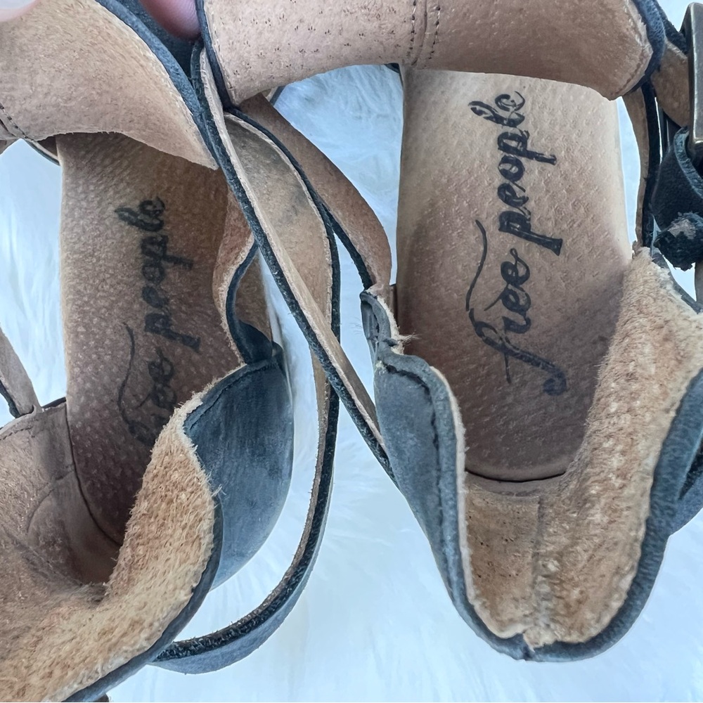 • SOLD • Free People Leather Cedar Clogs Sz 39 US 8.5 - Picture 6 of 16